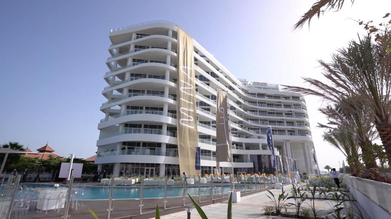 Azizi Mina The Palm, Free And Pool Access Apartment Dubai