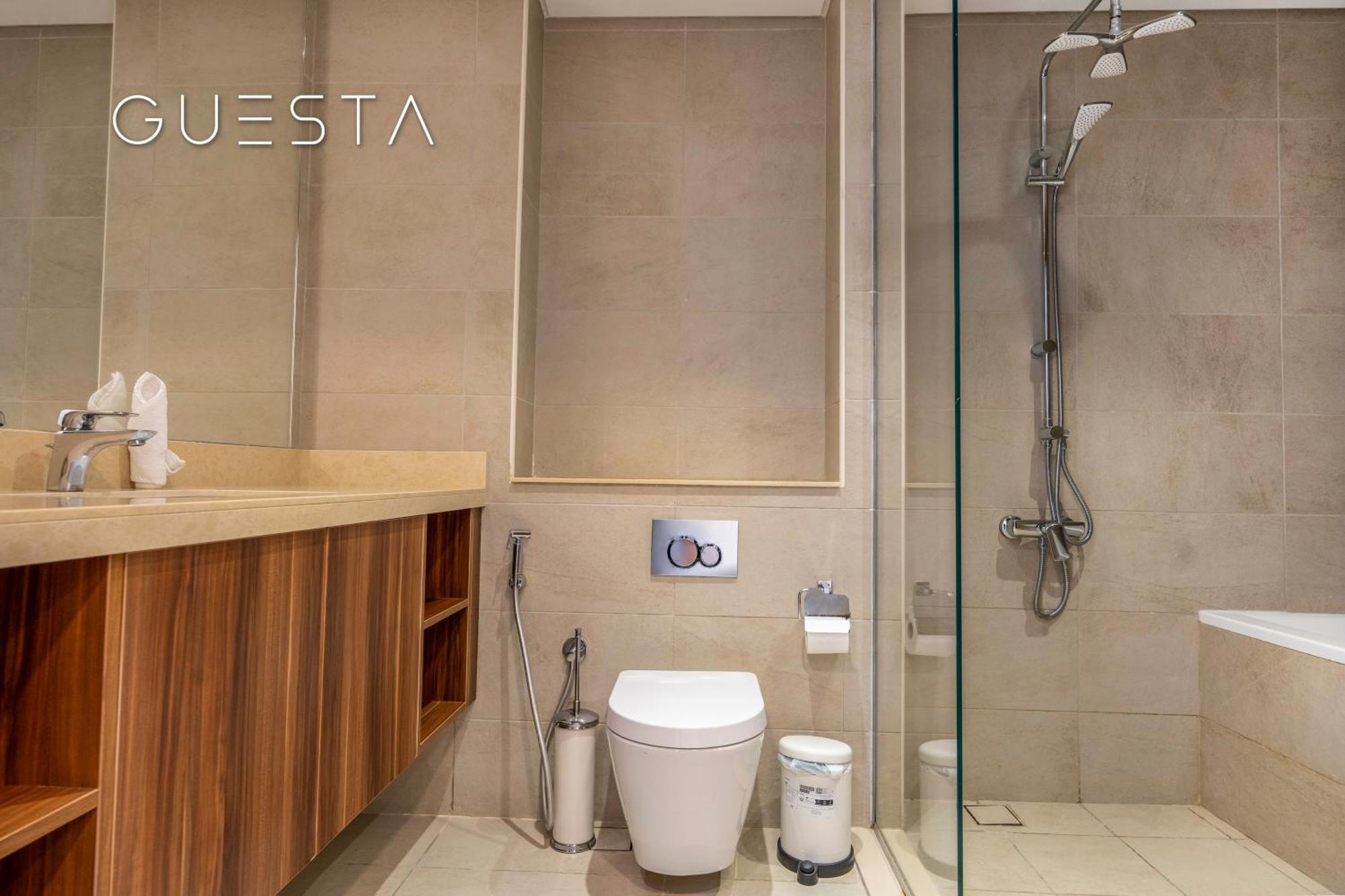 Apartment Azizi Mina The Palm, Free And Pool Access